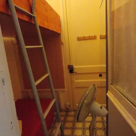 Apartment Diagonal *