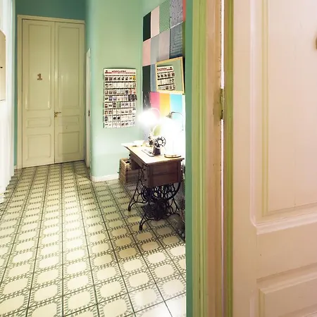 Apartment Diagonal *
