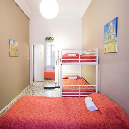 Apartment Diagonal *