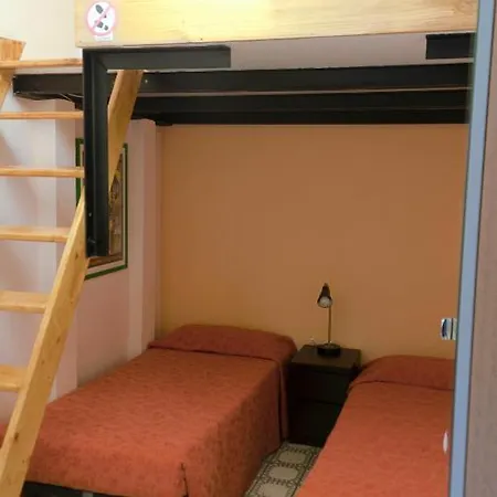 Diagonal Apartment