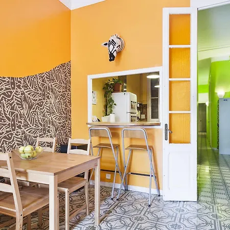 Apartment Diagonal *