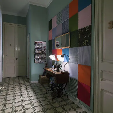 Diagonal Apartment